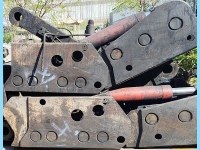 山東良辰重工ZF4000/17/35型放頂煤支架二手煤礦綜采設(shè)備維修圖2